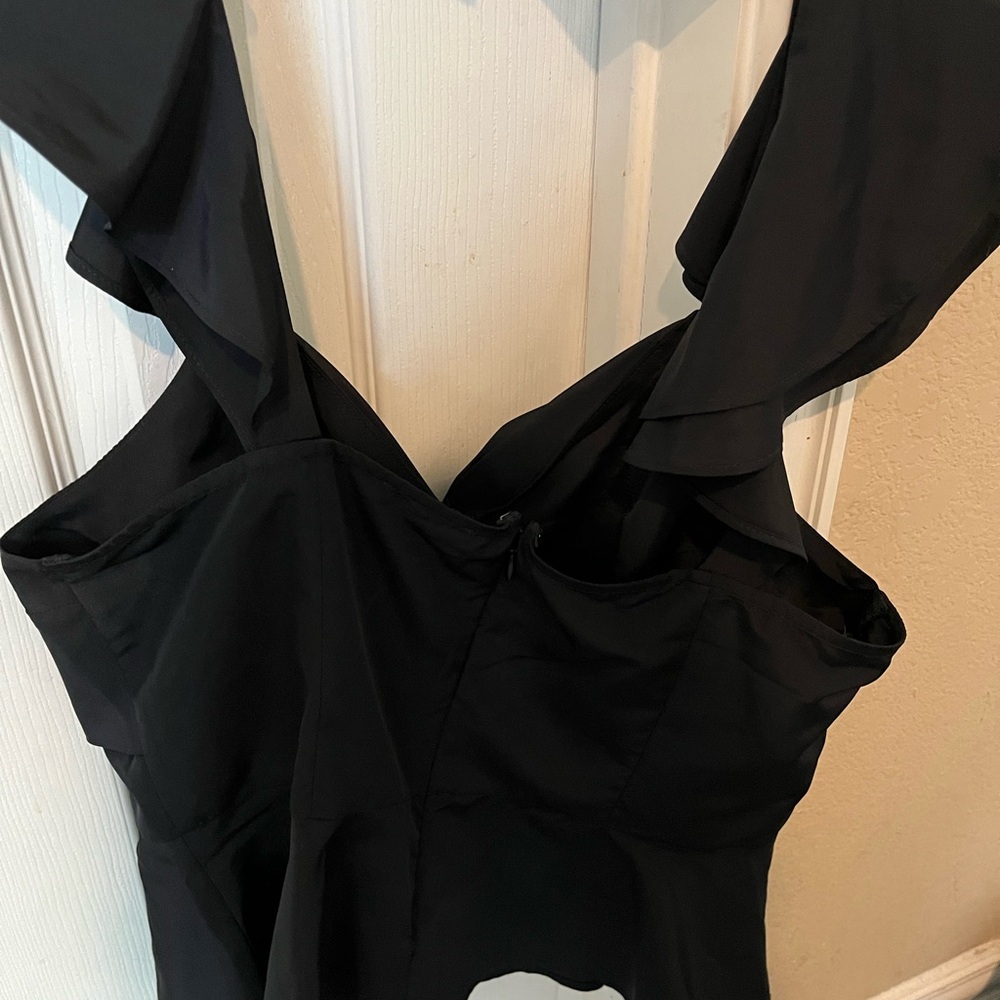 Express Black Top